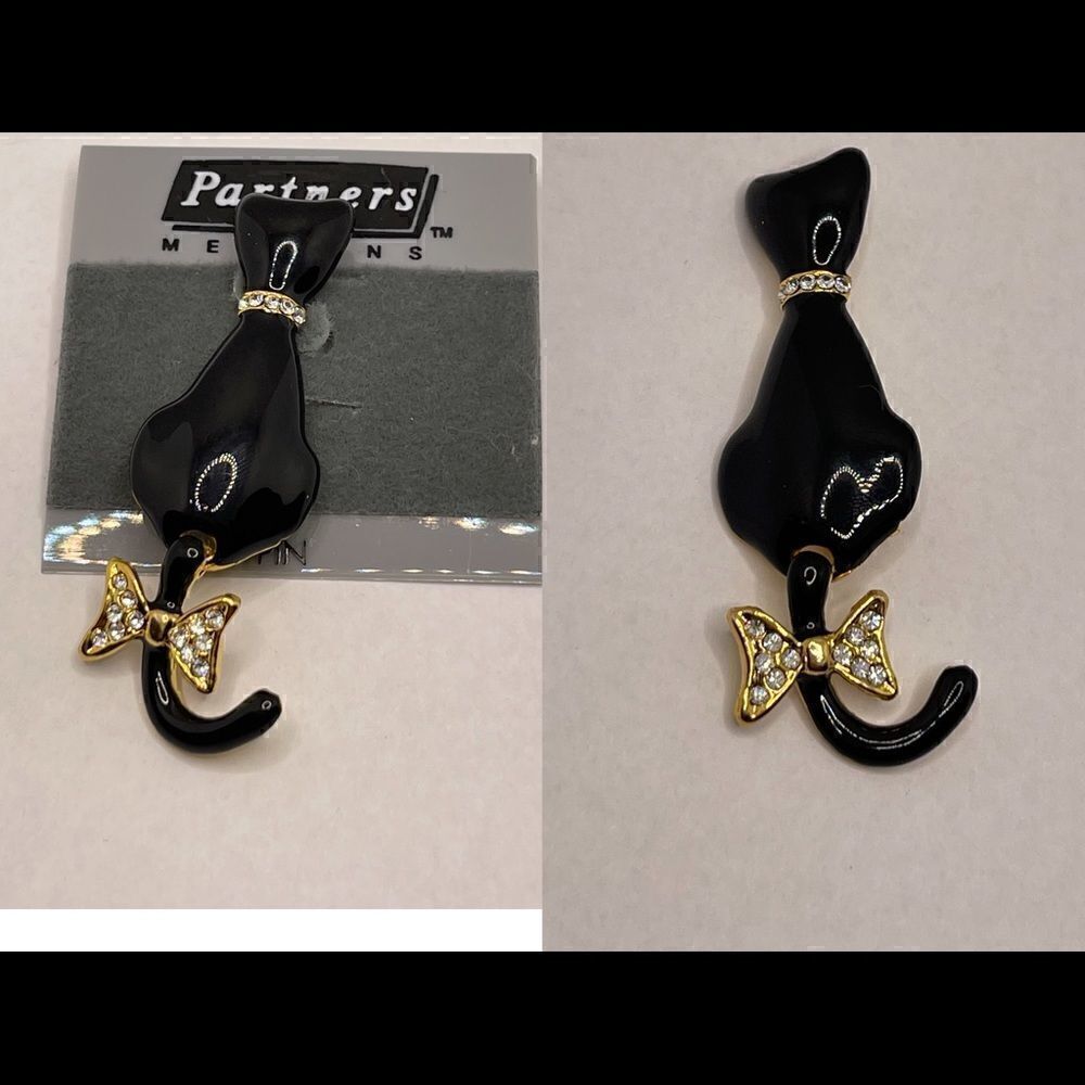 New brooch vintage cat black enamel gold tone